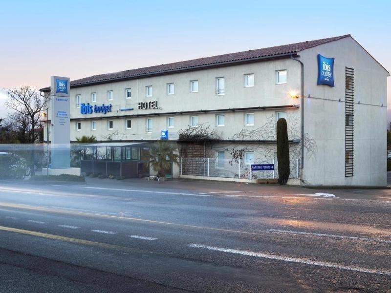 Ibis Budget Carcassonne La Cite ภายนอก รูปภาพ